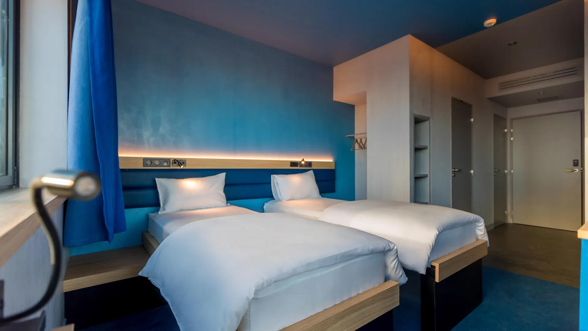 Yooma Urban Tour Eiffel Otel 3*